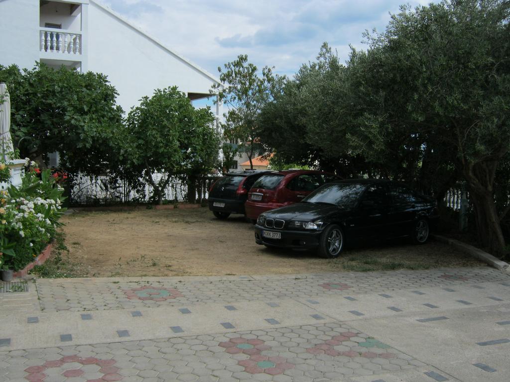 Apartments Nestor Tribalj Exterior foto